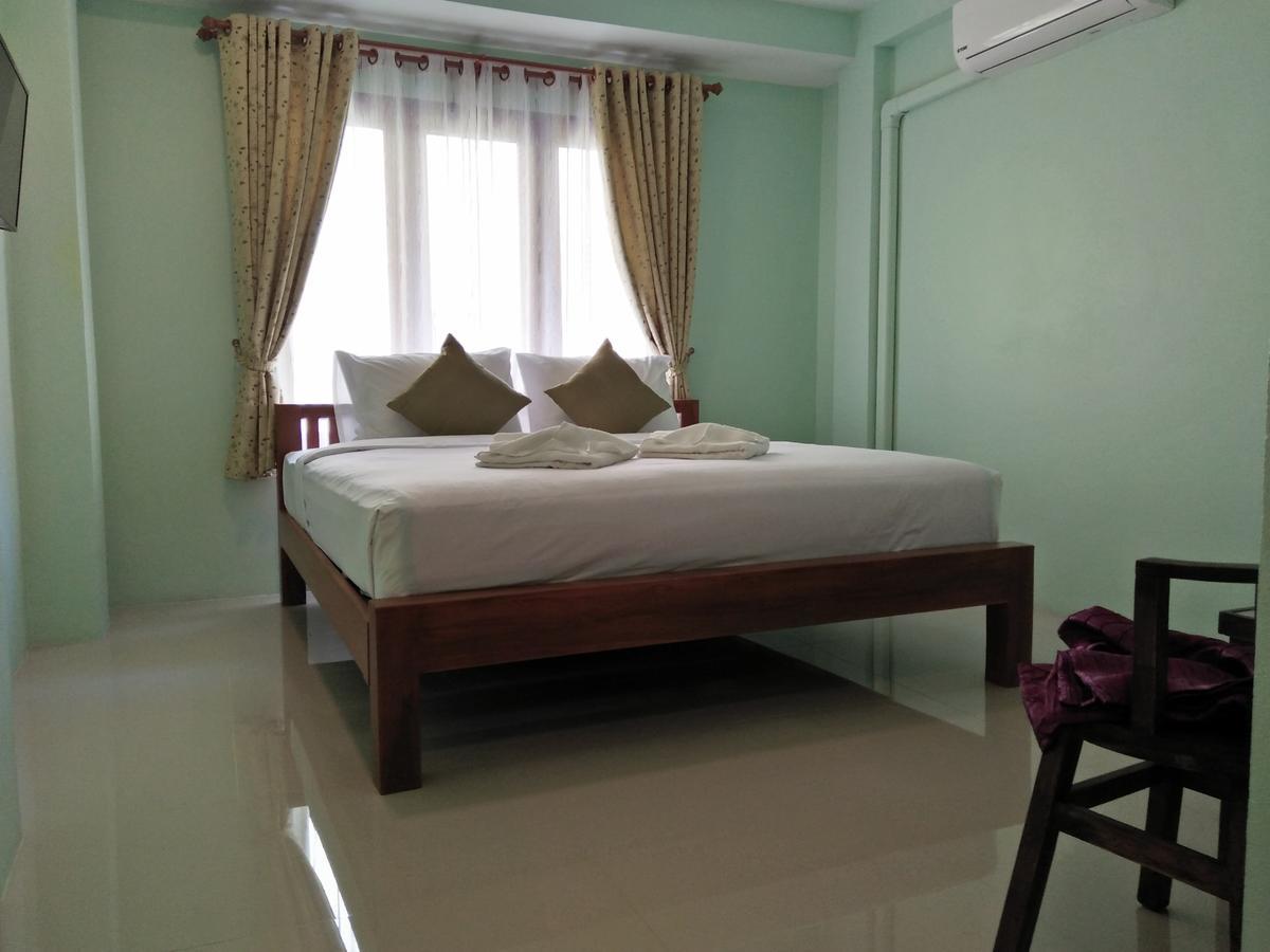 Hotel Ban Mae Boonthong à Lampang Extérieur photo