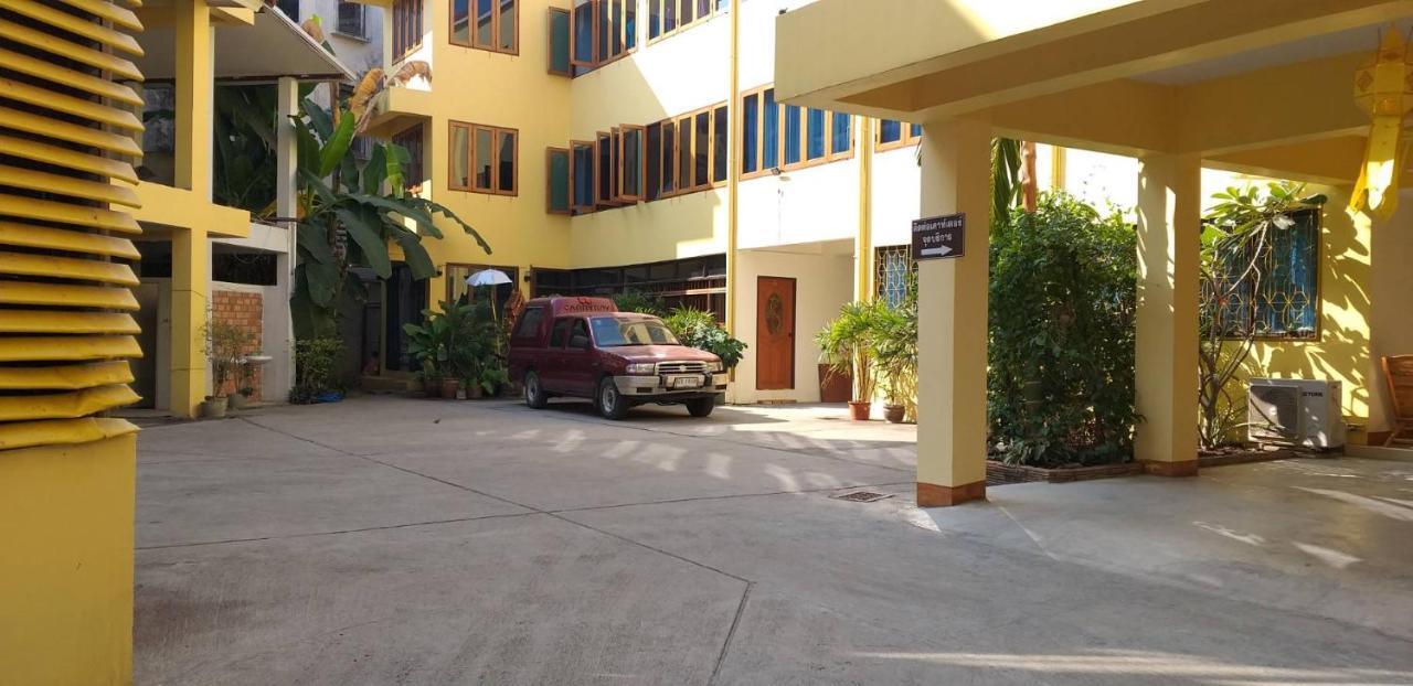 Hotel Ban Mae Boonthong à Lampang Extérieur photo
