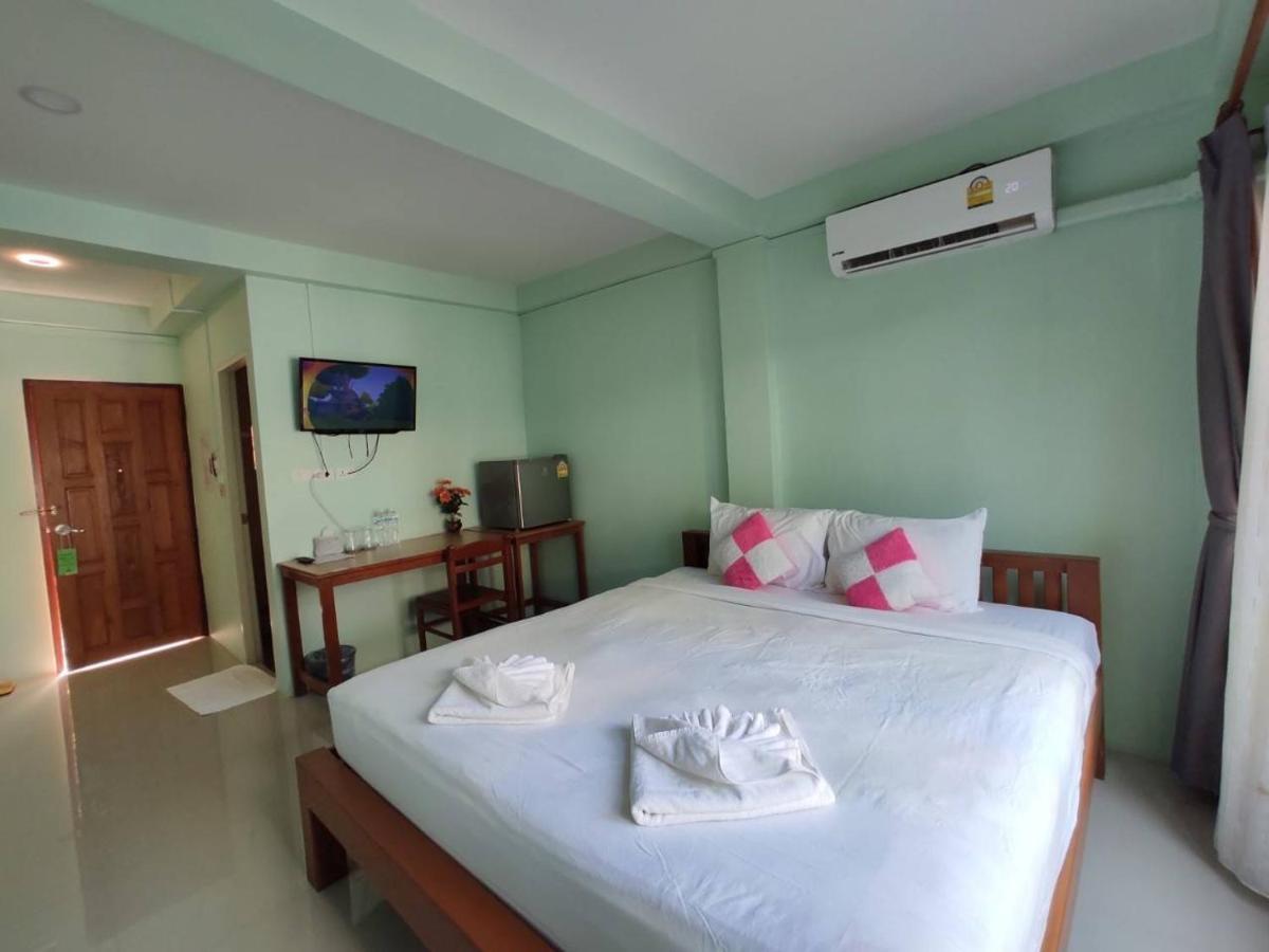 Hotel Ban Mae Boonthong à Lampang Extérieur photo