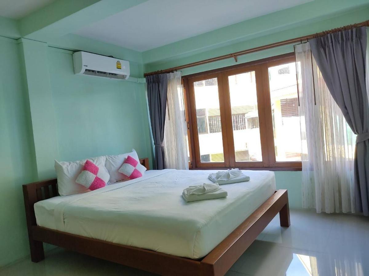 Hotel Ban Mae Boonthong à Lampang Extérieur photo